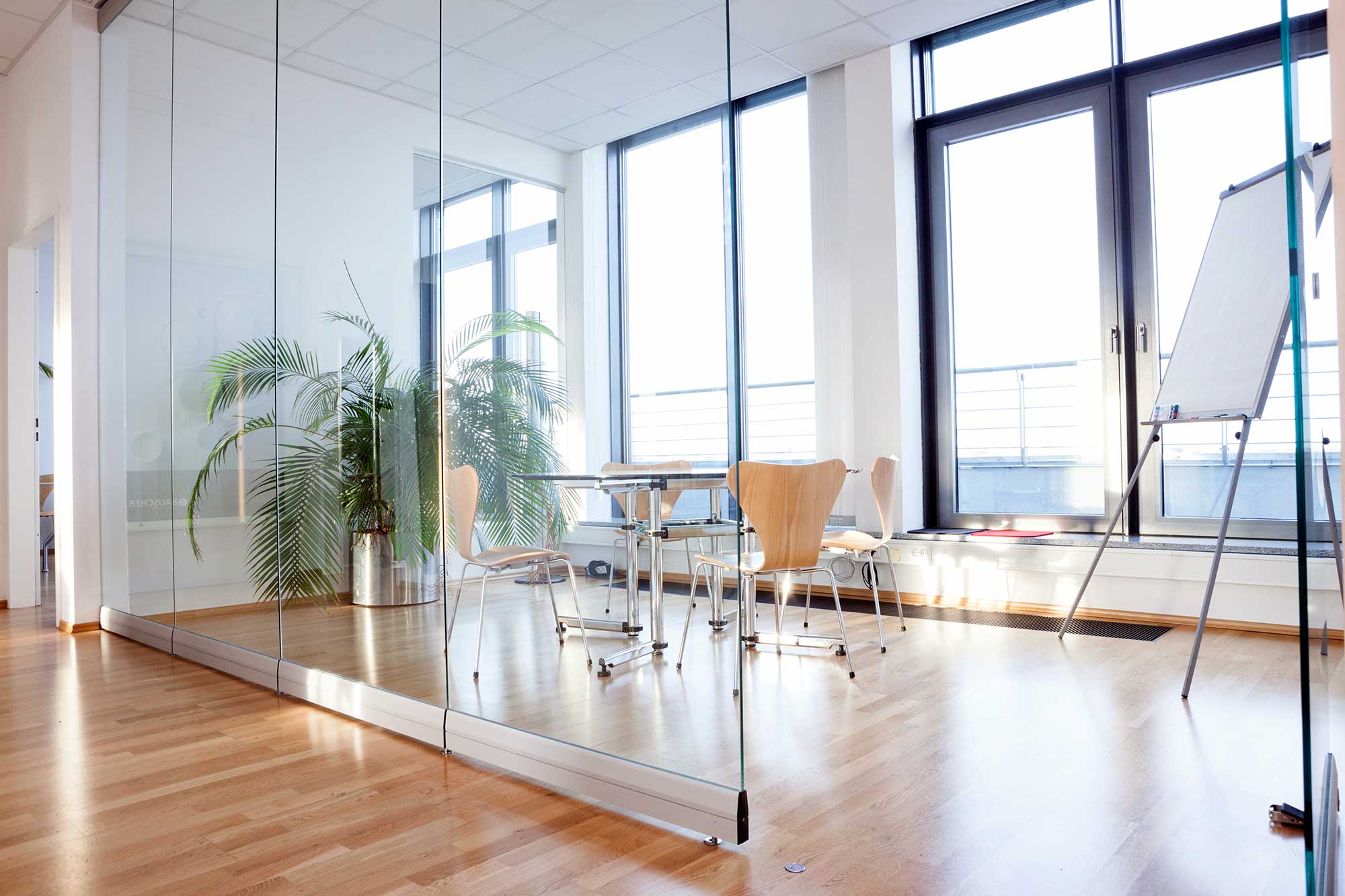 office-05 Work-Outspace