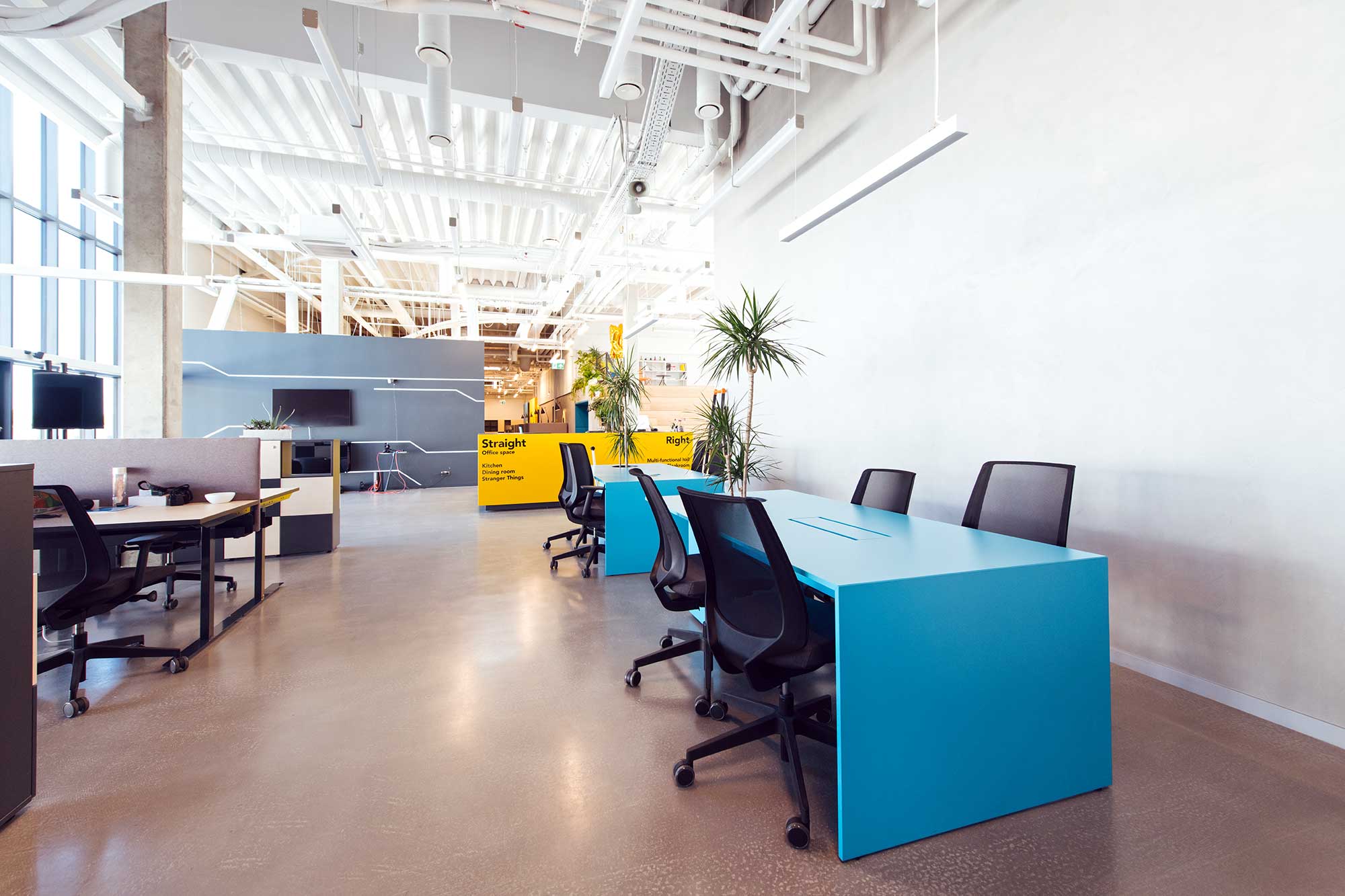 office-07 Work-Outspace